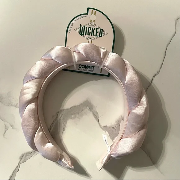 Wicked Glinda Self-Care Collection: Satin Sleep Set, Hair Towel, Spa Headband - Picture 5 of 16